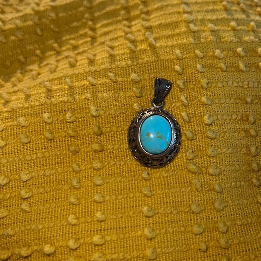 3 Vintage southwestern pendants🩵🩵🖤 - Picture 4 of 8